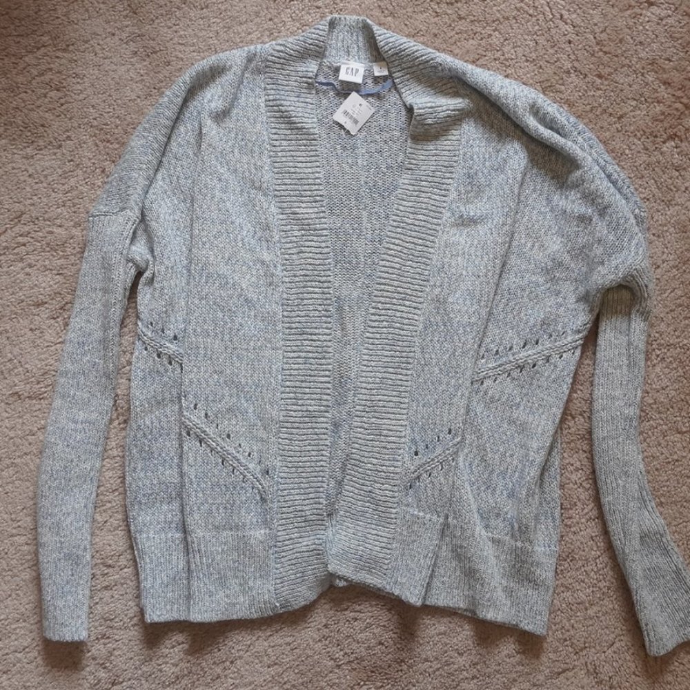 NWT Gap Open Sweater Size S